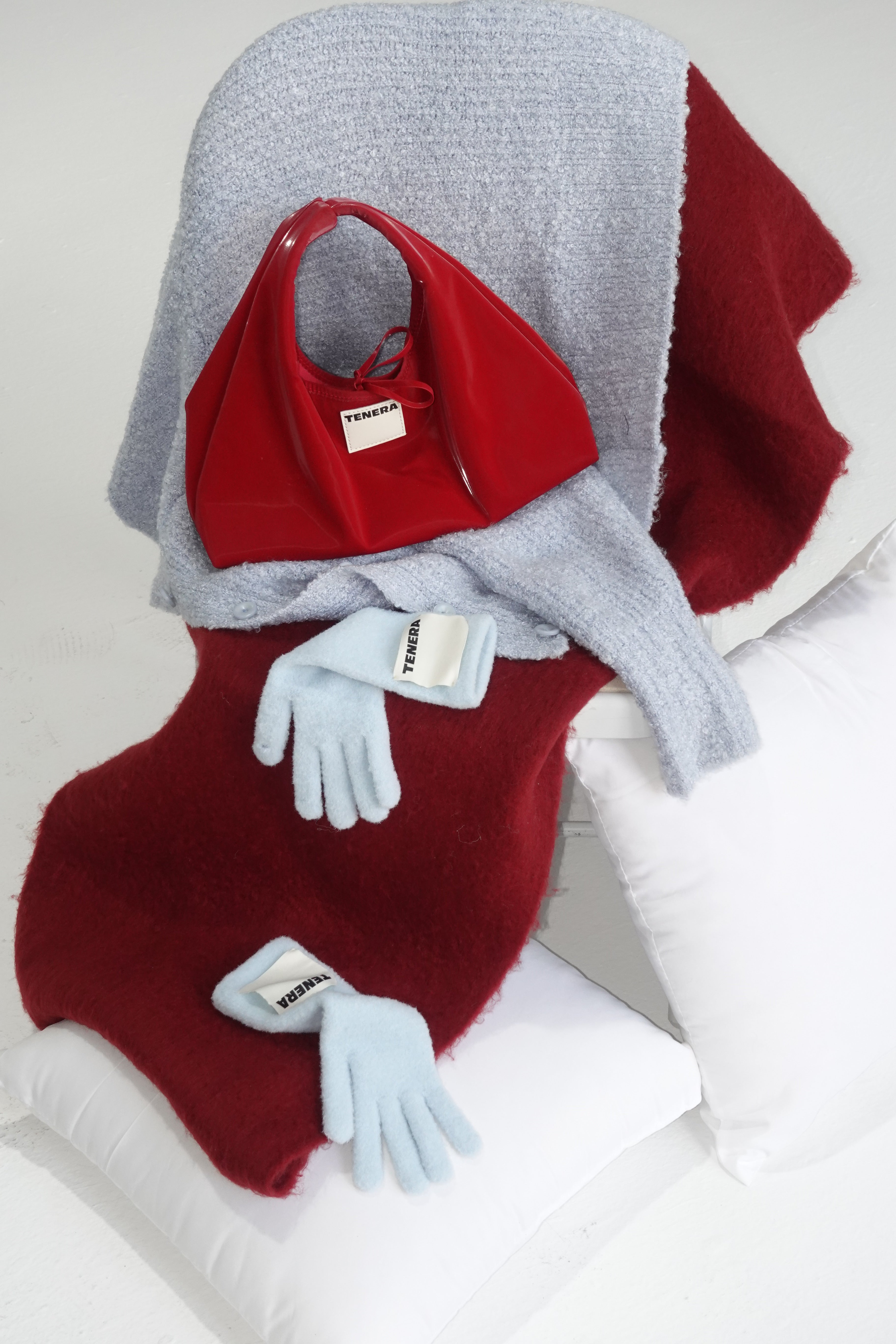 (アンカーレッド)クラシック ホーボーバッグ - TENERA ベルベットコレクション