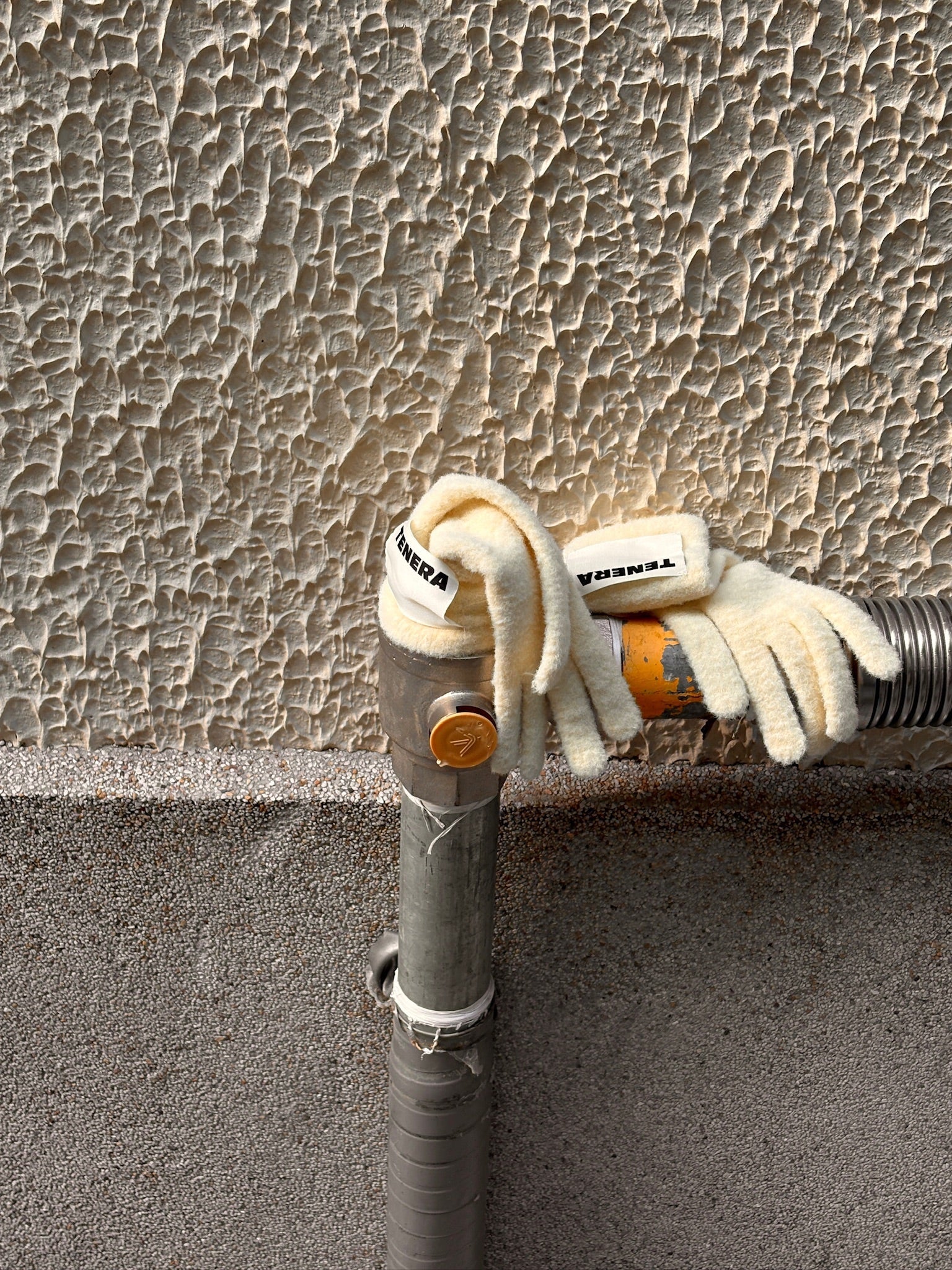 (クリーミーイエロー)フェイクファーグローブ-TENERAアクセサリーコレクション