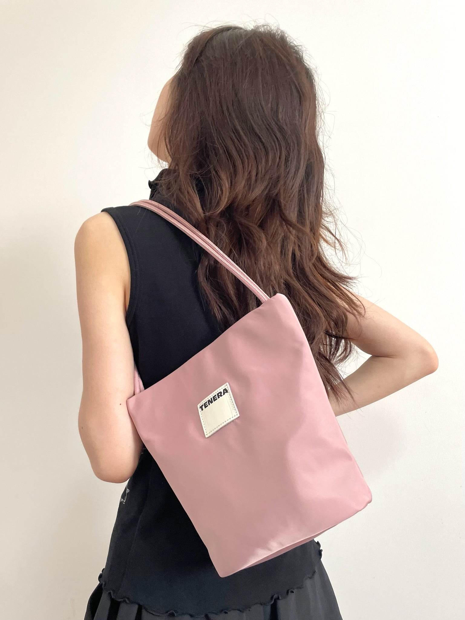 （Rubber Blush）Nylon Bucket Rose BagTENERA Recycled Nylon - TENERA