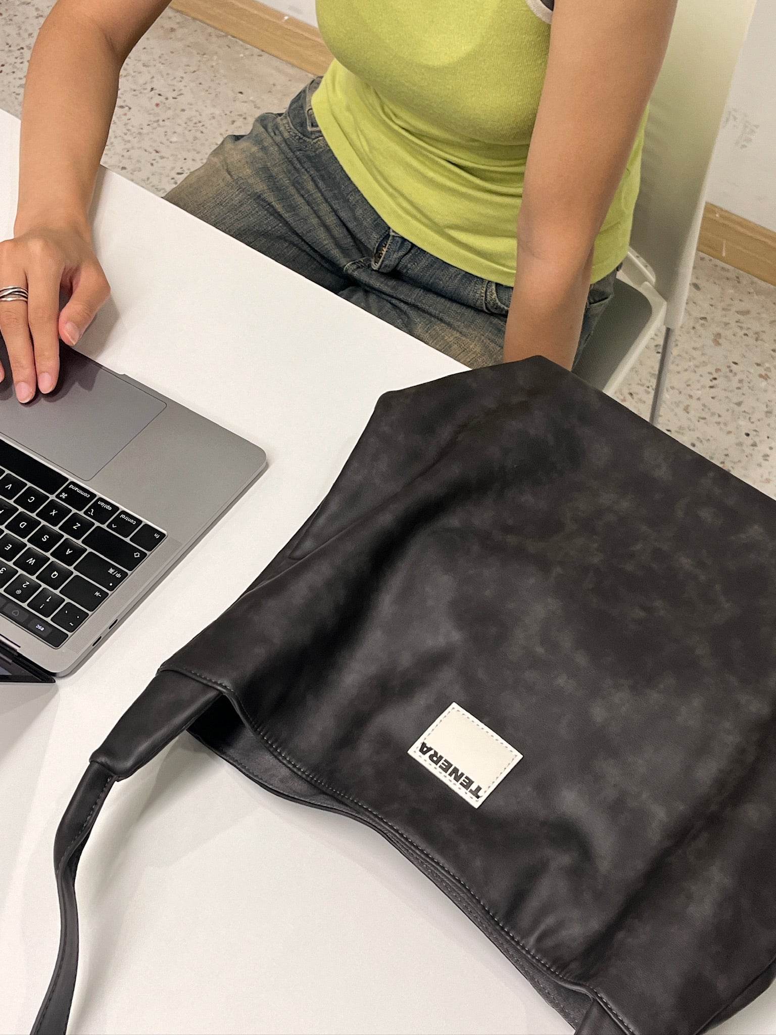 (Washed Black)Bucket Tote Bag-TENERA Vintage Collection - TENERA