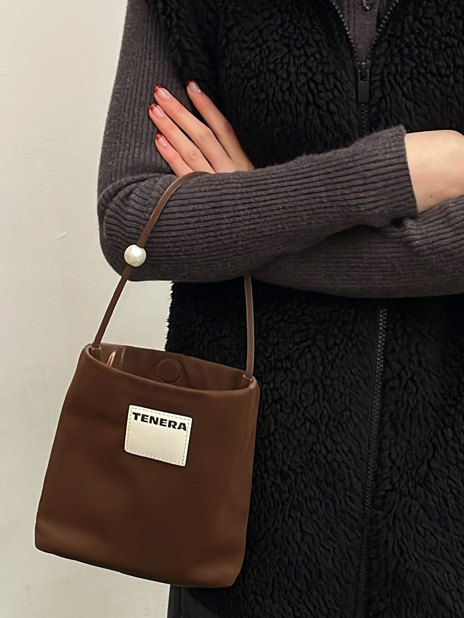 (Chocolate Velvet)Pearl Bag -TENERA Velvet Collection - TENERA