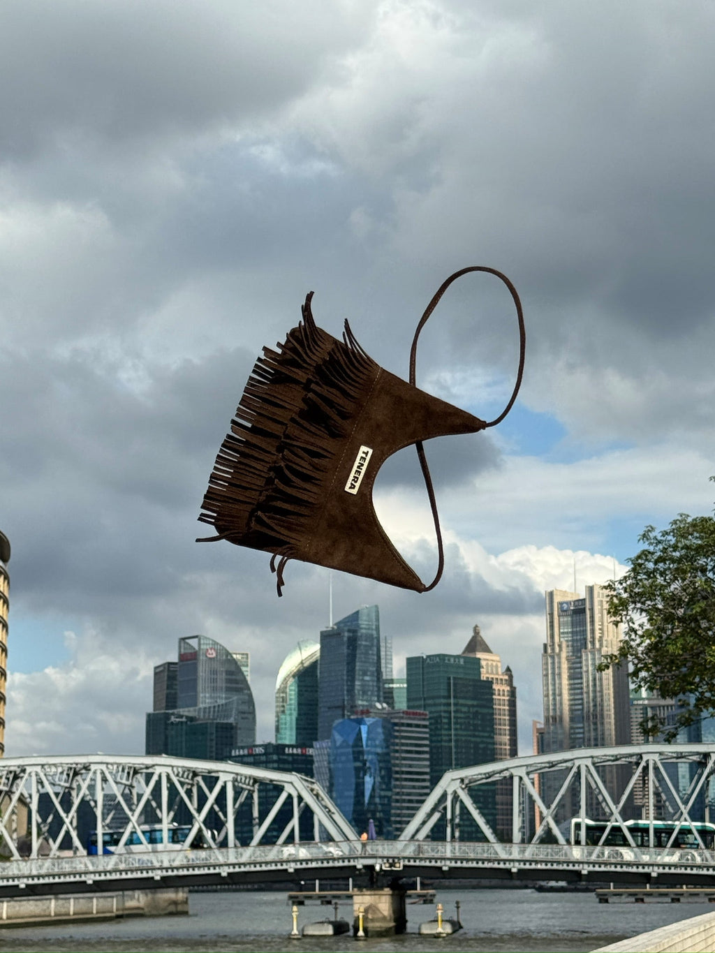 (モスグリーン)スエードフリンジ バゲットバッグ - TENERA ボヘミアンコレクション